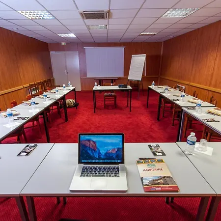 Hotell Brit Agen - L'aquitaine 3*