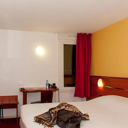 Brit Agen - L'aquitaine Hotell