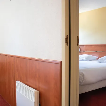 Brit Agen - L'aquitaine 3* Ле-Пассаж