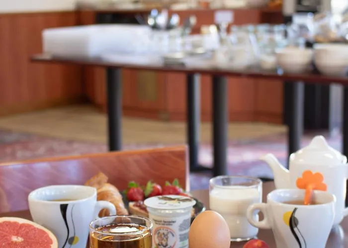 Brit Agen - L'aquitaine Hotel 3*